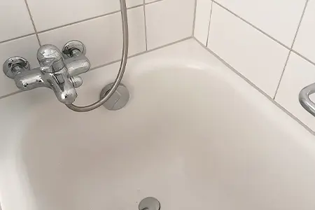 Silikonfugen nachher ohne schwarze Schimmel