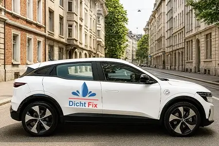 DichtFix Firmenfahrzeug – Spezialist für Silikonfugen im Bad und in der Dusche mit 2 Jahren Garantie